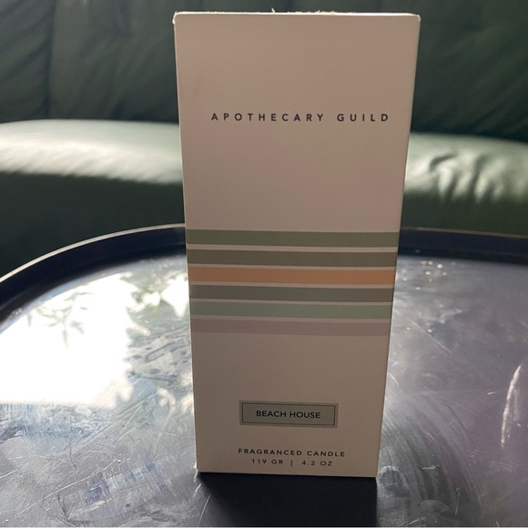 ZODAX Apothecary Guild Collection Delmar Short Scented Candle (Beach House) 4.2 - Picture 2 of 4